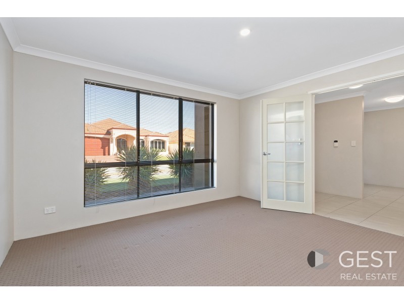 6 Birmingham Way, Darch WA 6065