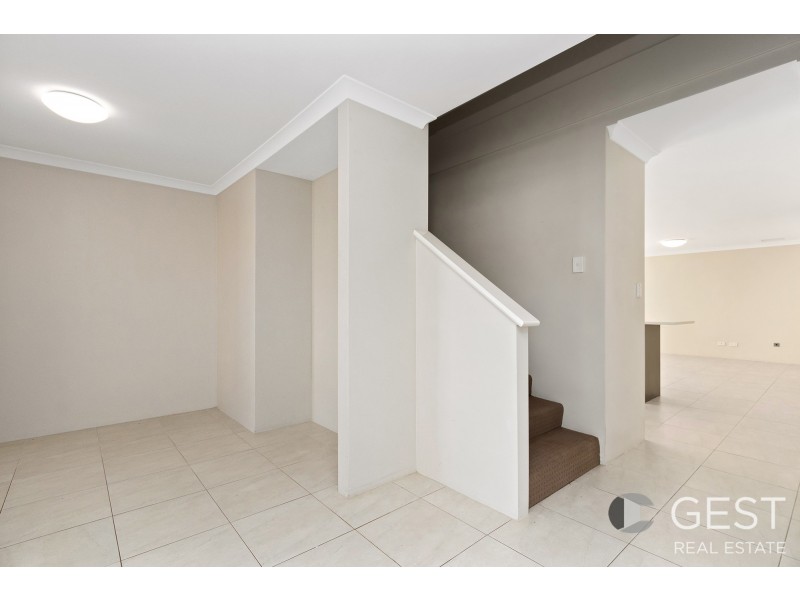 6 Birmingham Way, Darch WA 6065