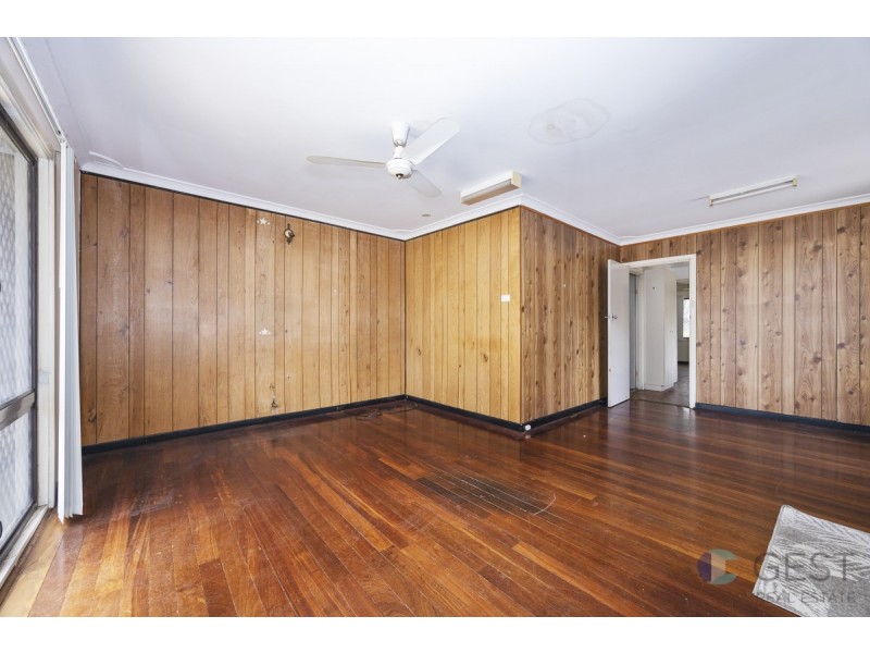 9 ROCHFORD WAY, Girrawheen WA 6064