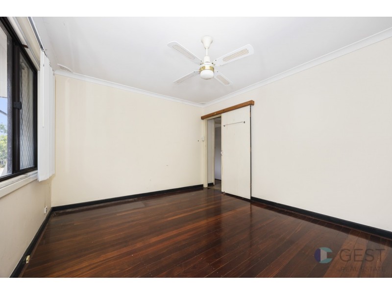 9 ROCHFORD WAY, Girrawheen WA 6064