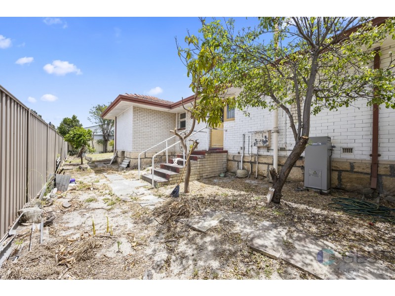 9 ROCHFORD WAY, Girrawheen WA 6064