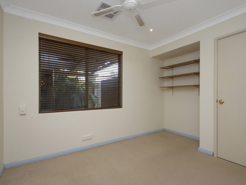 5 ZEIL COURT, Alexander Heights WA 6064