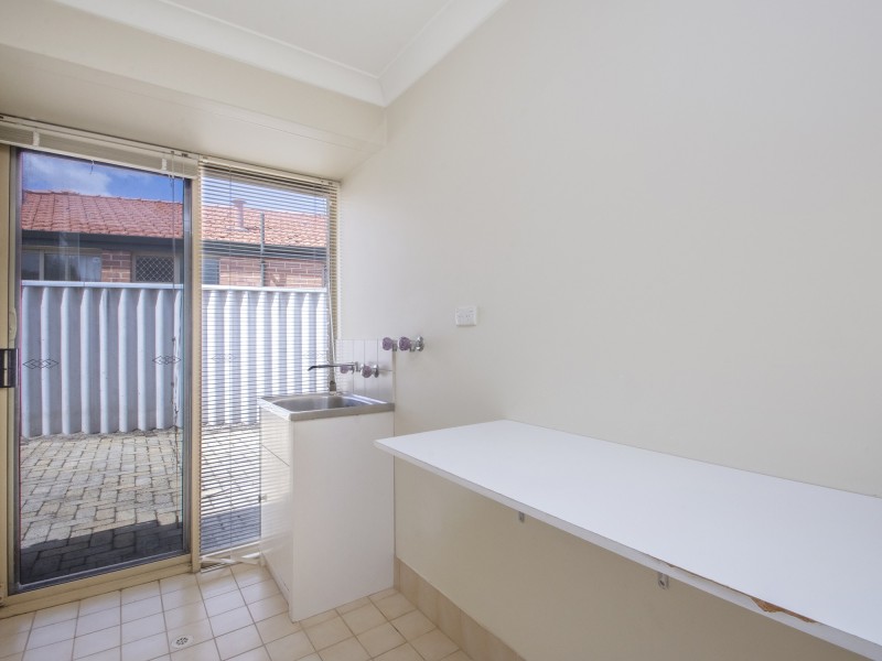 5 ZEIL COURT, Alexander Heights WA 6064