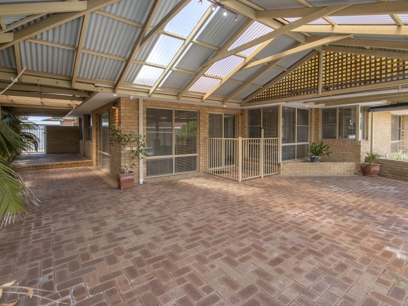 5 ZEIL COURT, Alexander Heights WA 6064