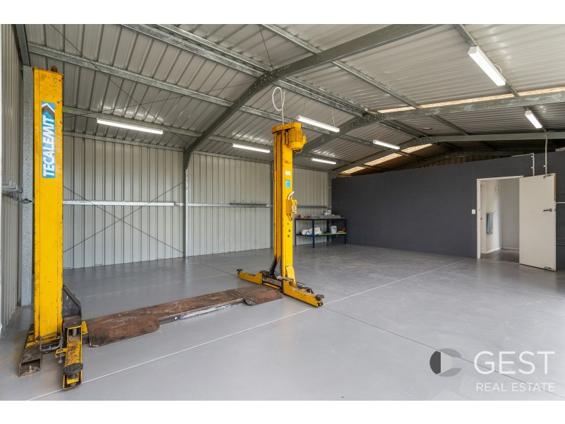 31 Salisbury Road, Midvale WA 6056