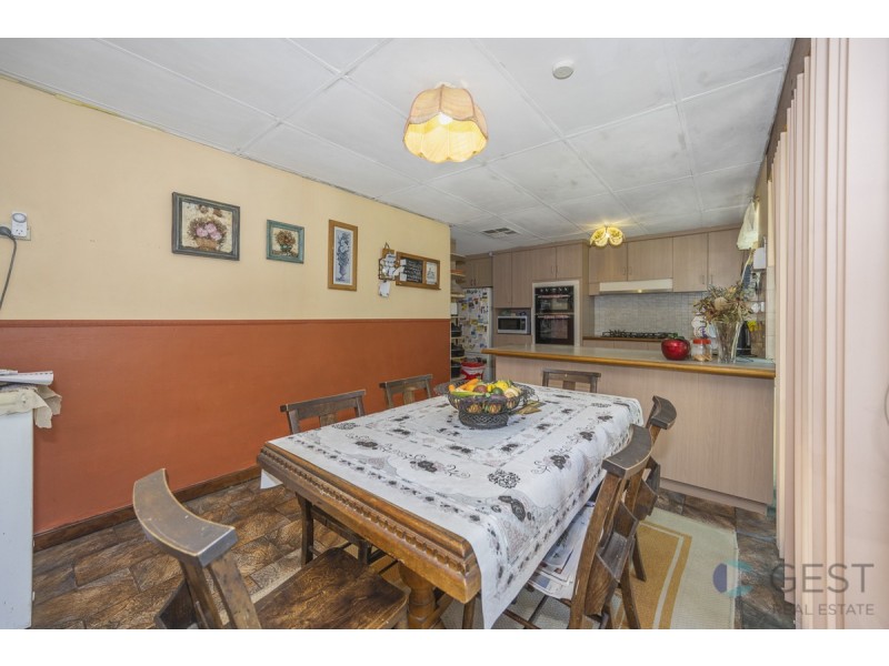 2 NORWOOD ROAD, Rivervale WA 6103