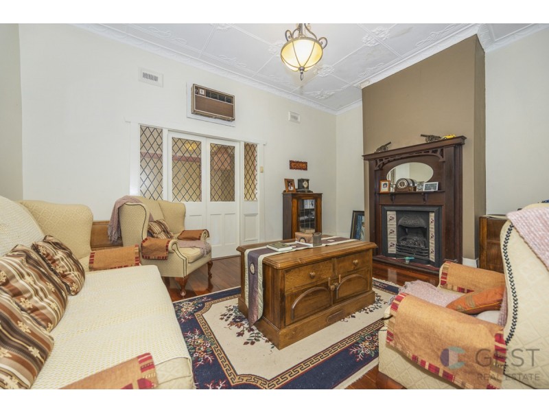 2 NORWOOD ROAD, Rivervale WA 6103