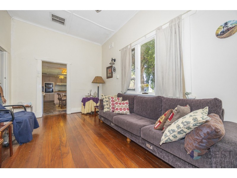 2 NORWOOD ROAD, Rivervale WA 6103