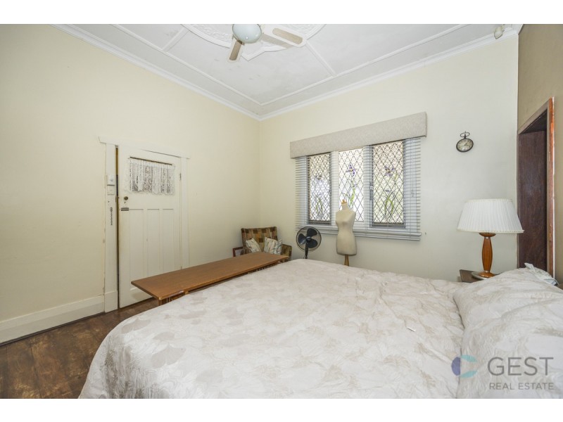 2 NORWOOD ROAD, Rivervale WA 6103