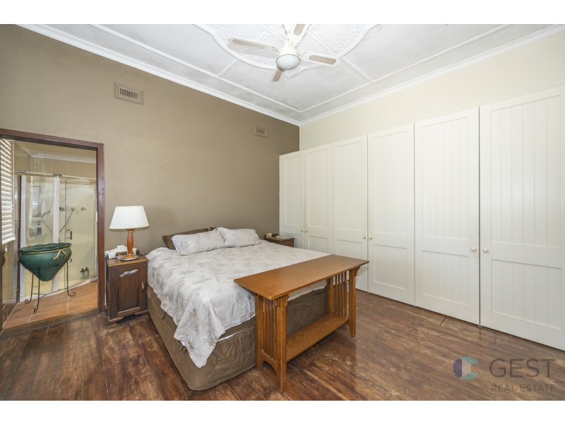 2 NORWOOD ROAD, Rivervale WA 6103