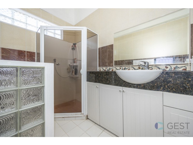 2 NORWOOD ROAD, Rivervale WA 6103