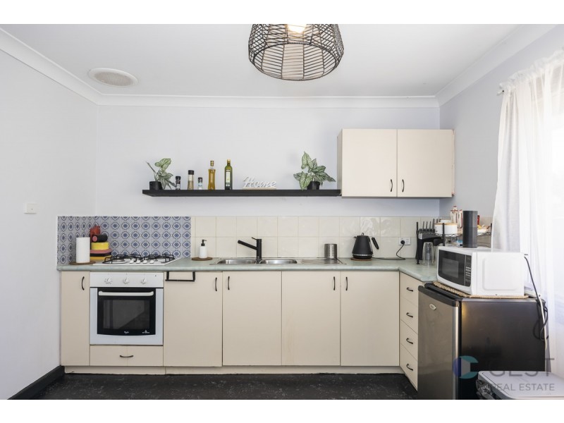 6 BRECKNOCK WAY, Girrawheen WA 6064