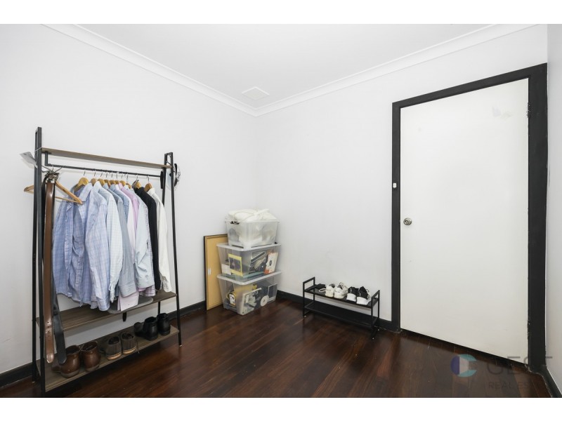 6 BRECKNOCK WAY, Girrawheen WA 6064