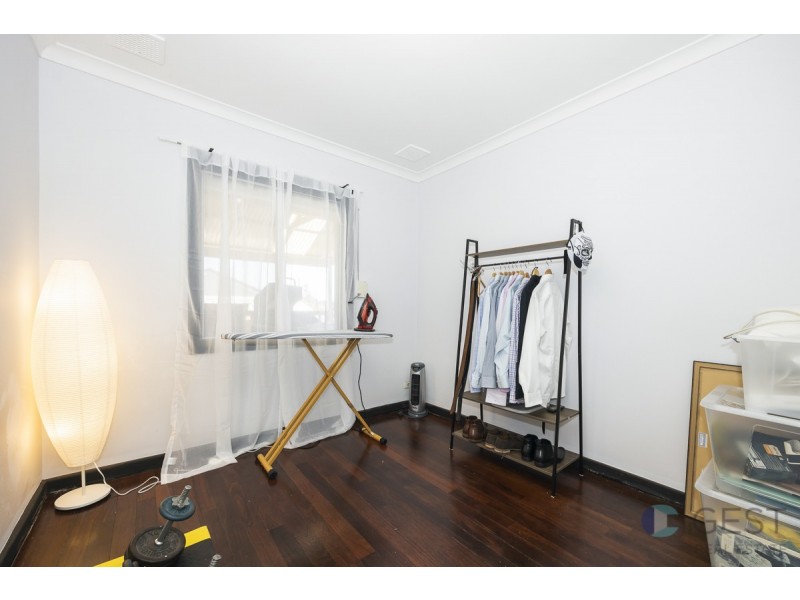 6 BRECKNOCK WAY, Girrawheen WA 6064