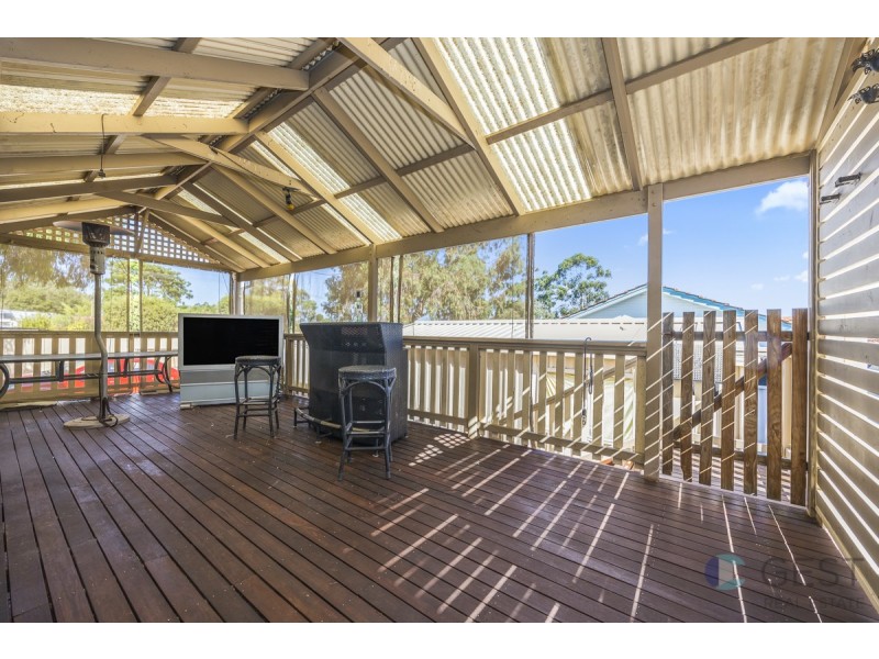 6 BRECKNOCK WAY, Girrawheen WA 6064
