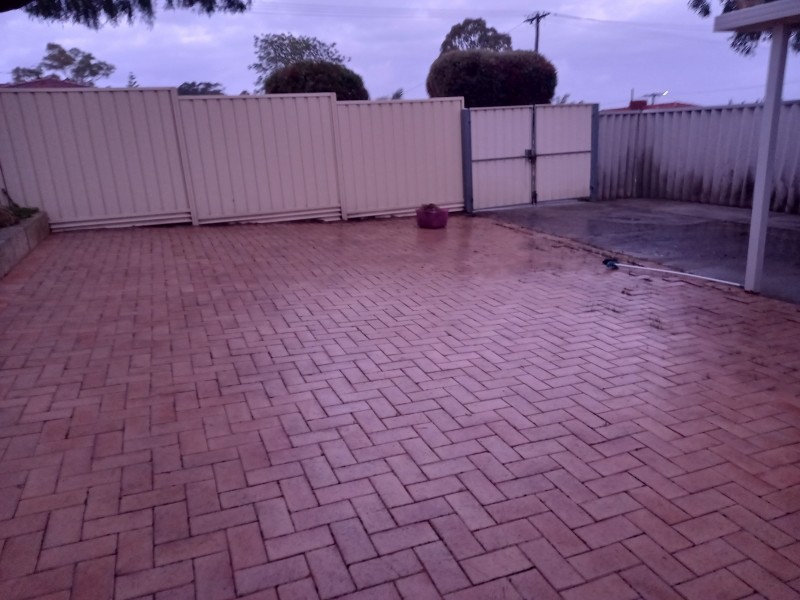 6 BRECKNOCK WAY, Girrawheen WA 6064