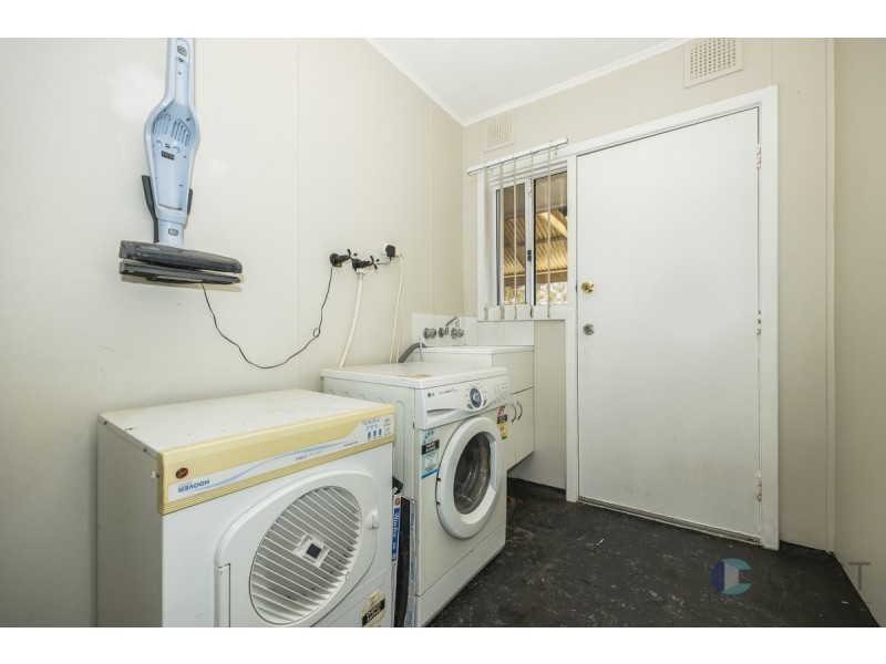 6 BRECKNOCK WAY, Girrawheen WA 6064