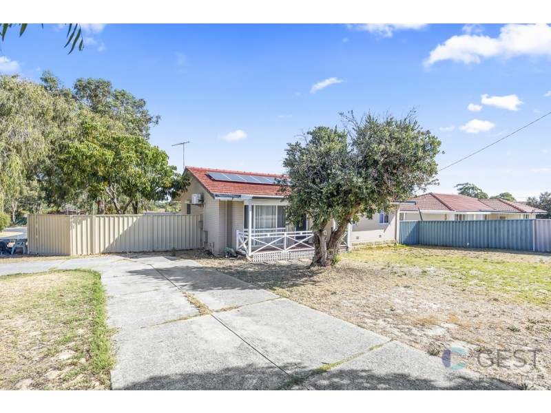 6 BRECKNOCK WAY, Girrawheen WA 6064