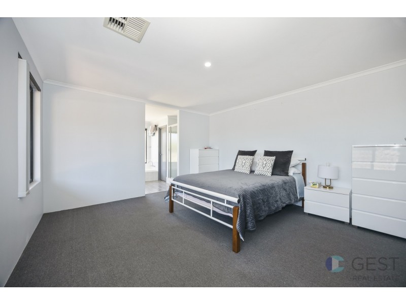 1 SWAVESEY AVENUE, Butler WA 6036