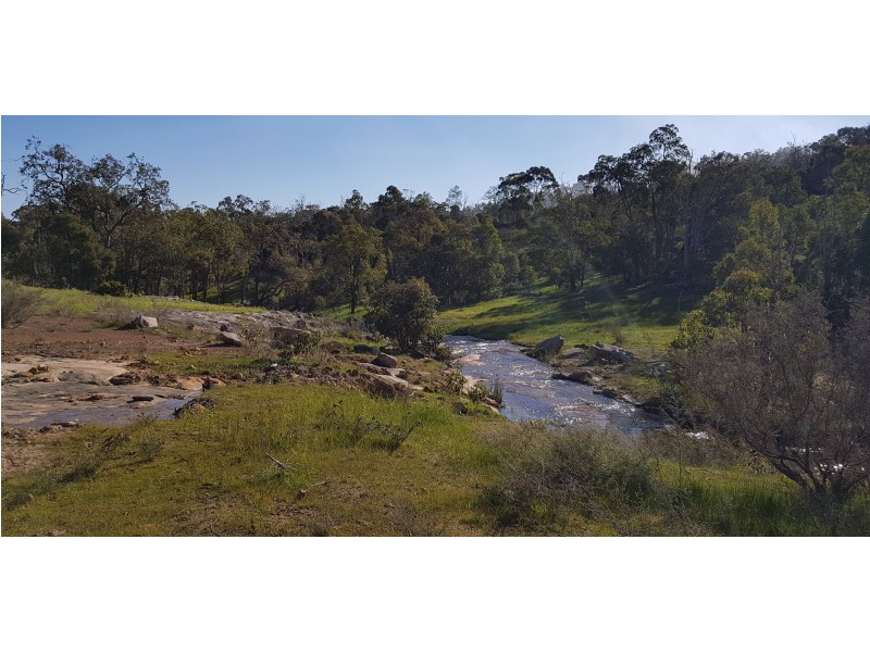 108 CONNEMARA DRIVE, Brigadoon WA 6069