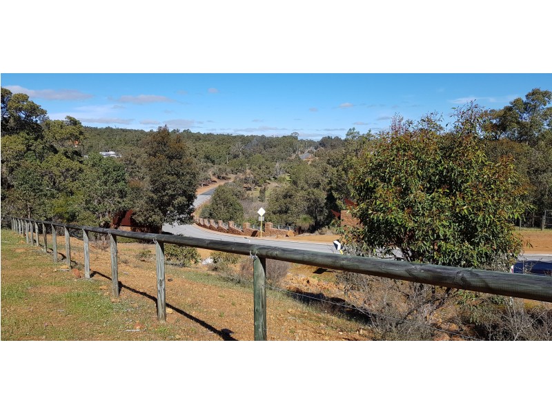 108 CONNEMARA DRIVE, Brigadoon WA 6069