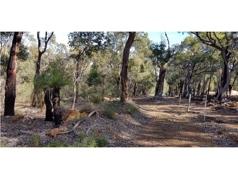 108 CONNEMARA DRIVE, Brigadoon WA 6069