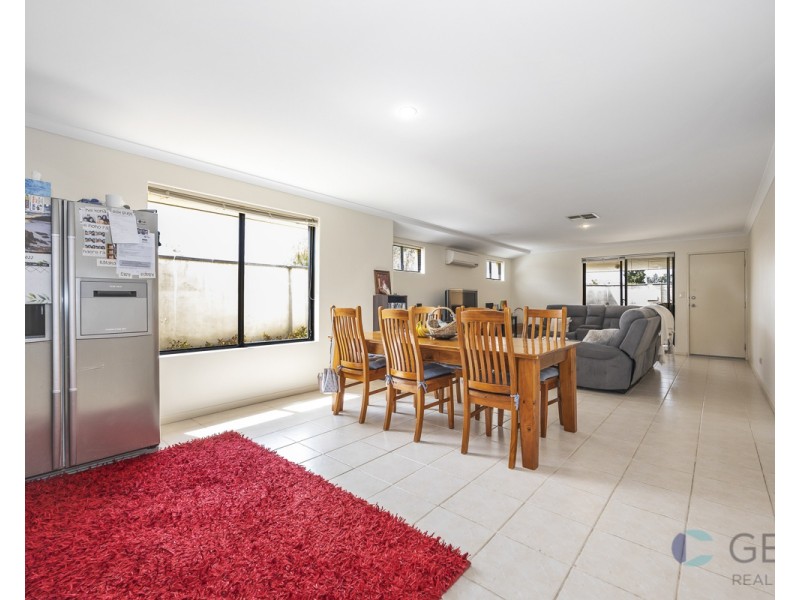 42 MUSSELBROOK TRAIL, Ellenbrook WA 6069