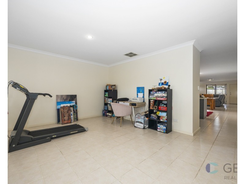 42 MUSSELBROOK TRAIL, Ellenbrook WA 6069