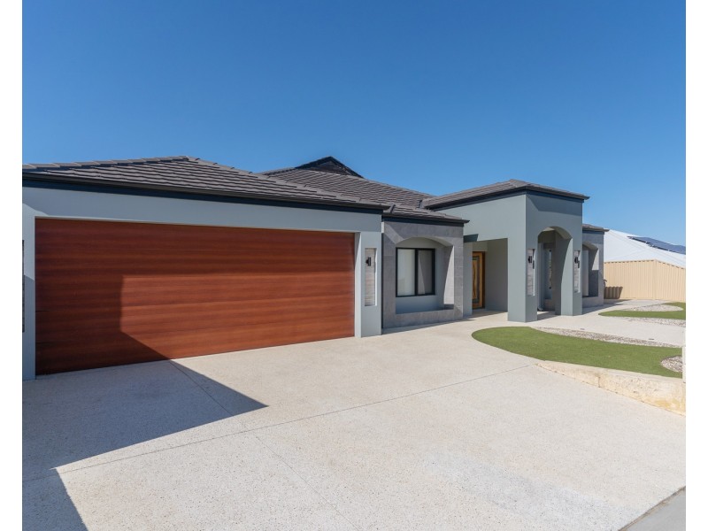 143 NICHOLAS ROAD, Hocking WA 6065