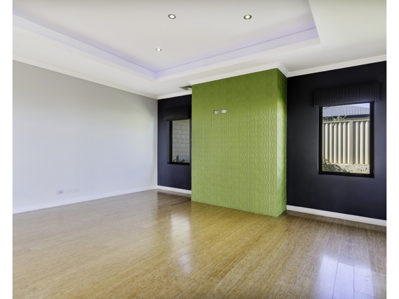 143 NICHOLAS ROAD, Hocking WA 6065