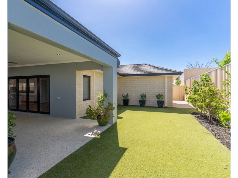 143 NICHOLAS ROAD, Hocking WA 6065