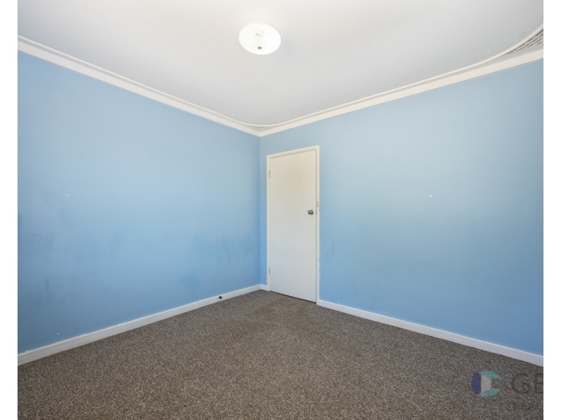 43 LANTANA WAY, Camillo WA 6111
