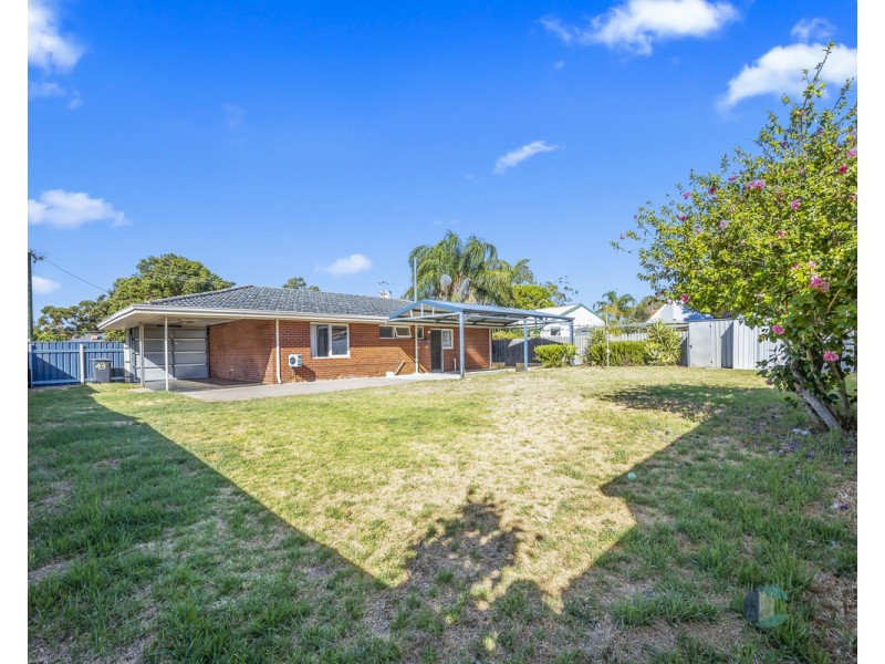 43 LANTANA WAY, Camillo WA 6111