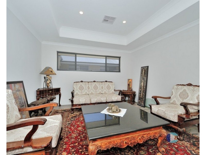 17 WASKERLY PLACE, Aveley WA 6069