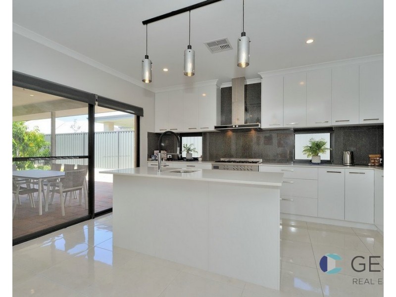 17 WASKERLY PLACE, Aveley WA 6069