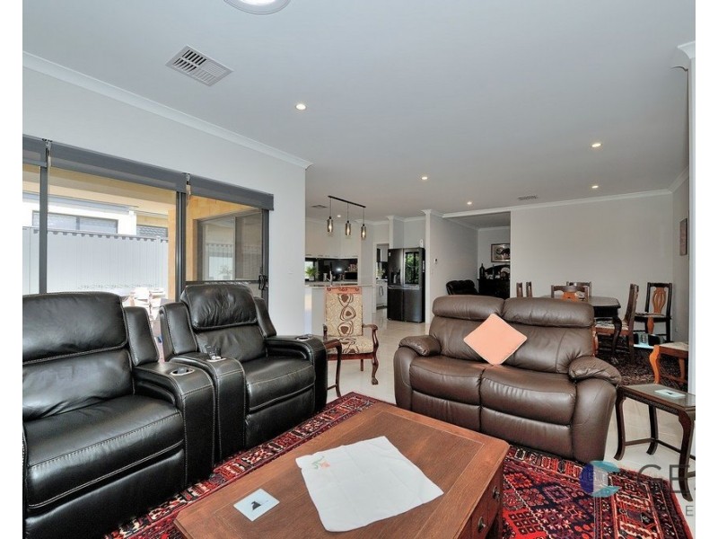 17 WASKERLY PLACE, Aveley WA 6069