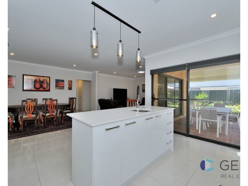 17 WASKERLY PLACE, Aveley WA 6069