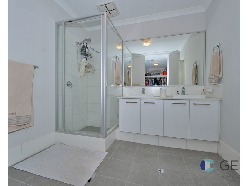 17 WASKERLY PLACE, Aveley WA 6069