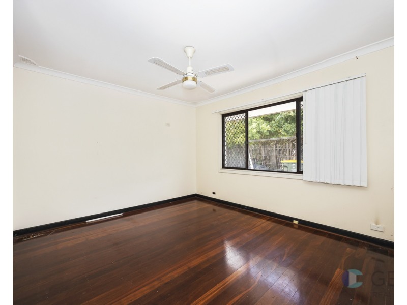 9 ROCHFORD WAY, Girrawheen WA 6064