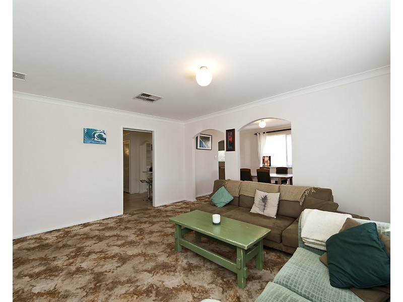 20 DRESSLER WAY, Girrawheen WA 6064
