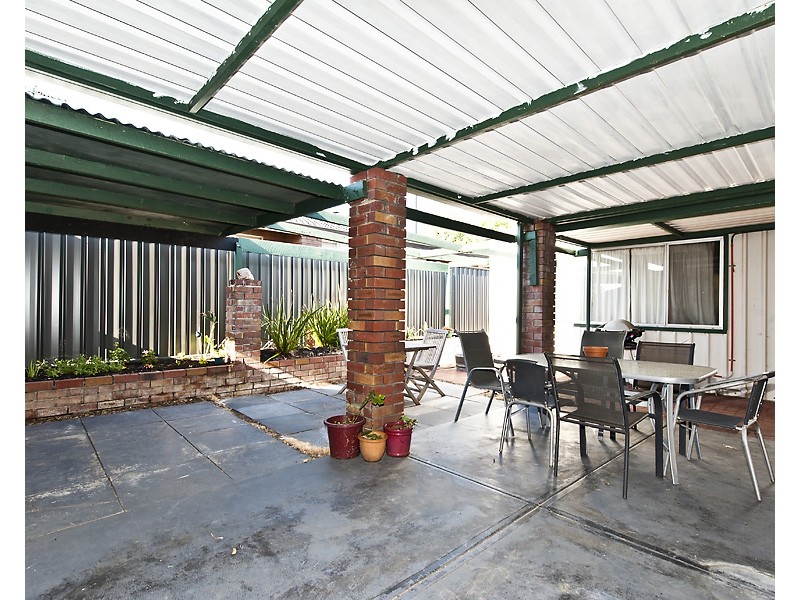 20 DRESSLER WAY, Girrawheen WA 6064