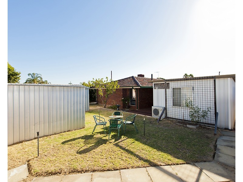 20 DRESSLER WAY, Girrawheen WA 6064