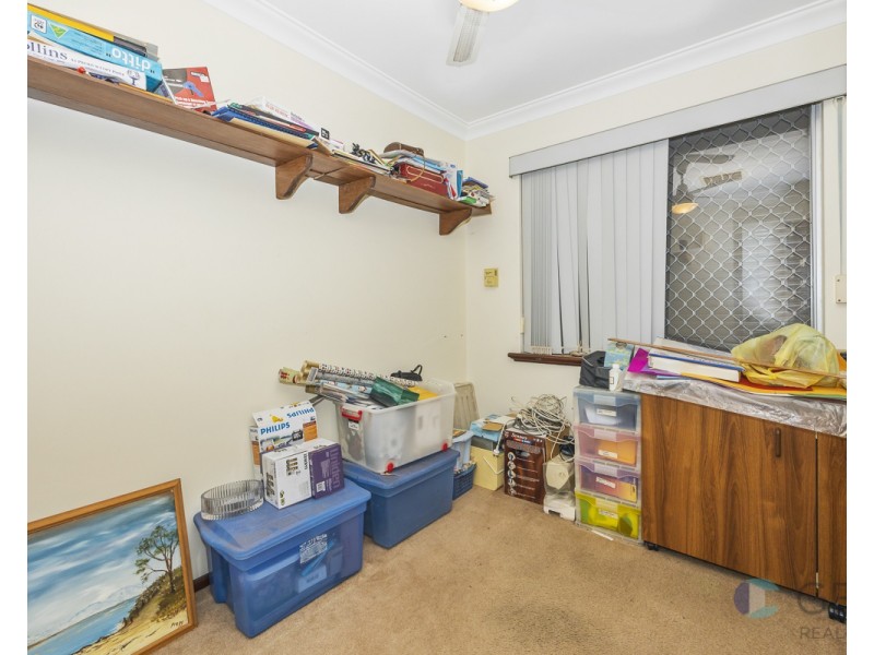 42B TEMPLETON CRESCENT, Girrawheen WA 6064