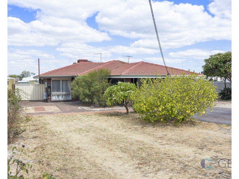42B TEMPLETON CRESCENT, Girrawheen WA 6064