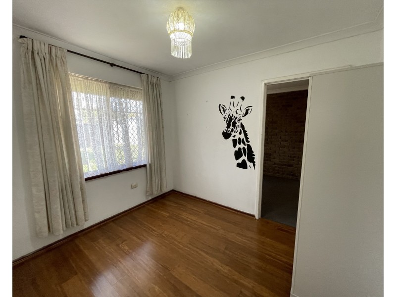 19 Kestrel Way, Thornlie WA 6108