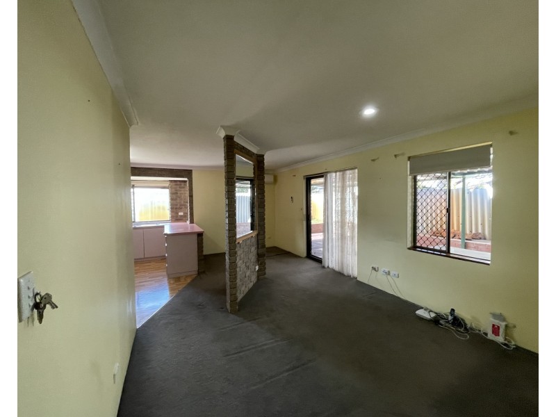 19 Kestrel Way, Thornlie WA 6108