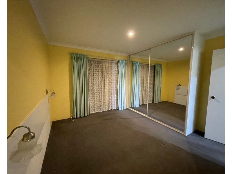 19 Kestrel Way, Thornlie WA 6108
