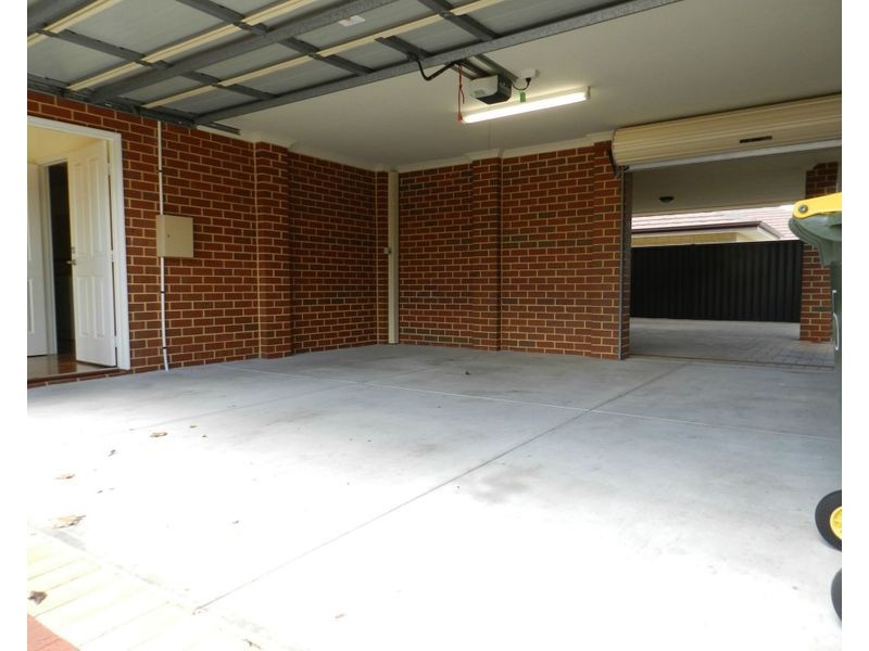 5 Koroit Way, Aveley WA 6069