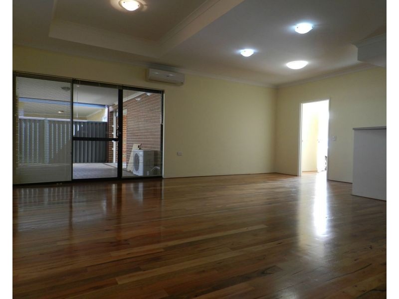 5 Koroit Way, Aveley WA 6069