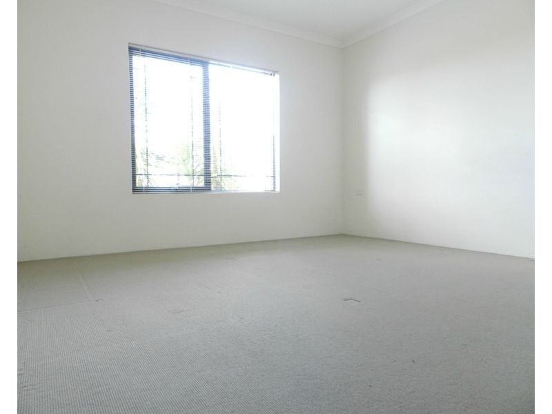 5 Koroit Way, Aveley WA 6069